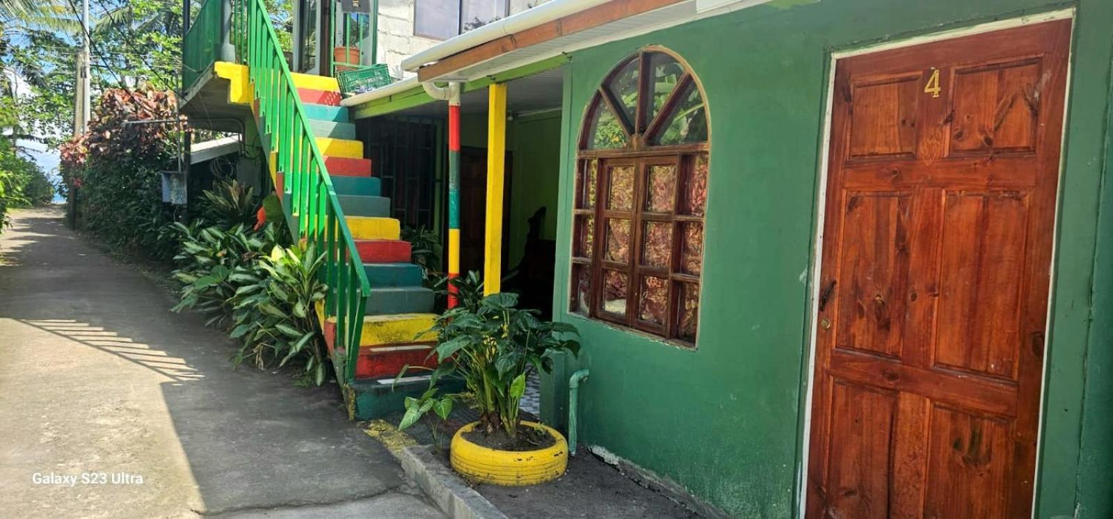 Tortuguero Casa De Playa Green House Apartment Exterior photo